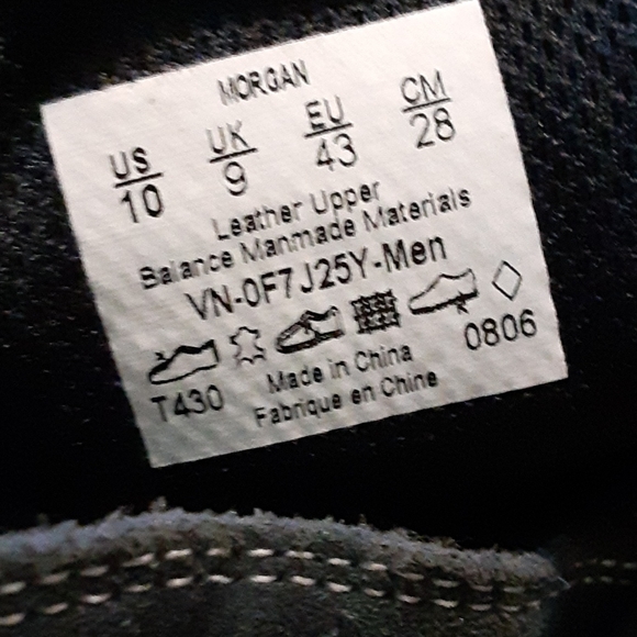 Vans - Picture 2 of 2